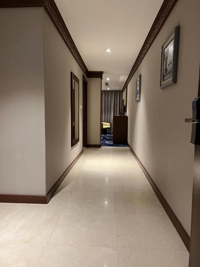Swiss In Tabuk Hotel Экстерьер фото