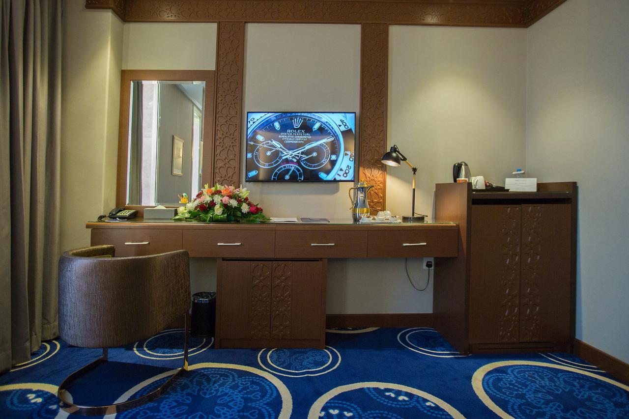 Swiss In Tabuk Hotel Экстерьер фото