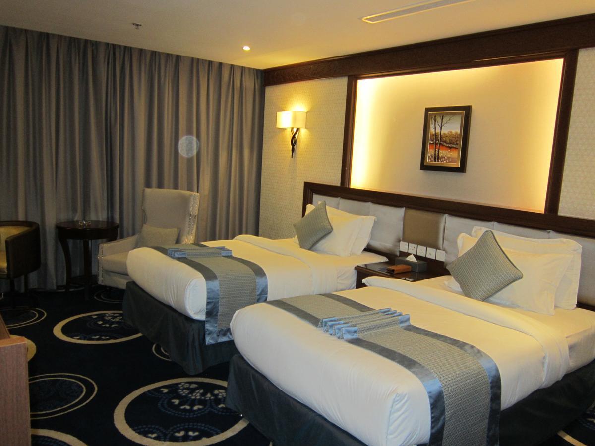 Swiss In Tabuk Hotel Экстерьер фото